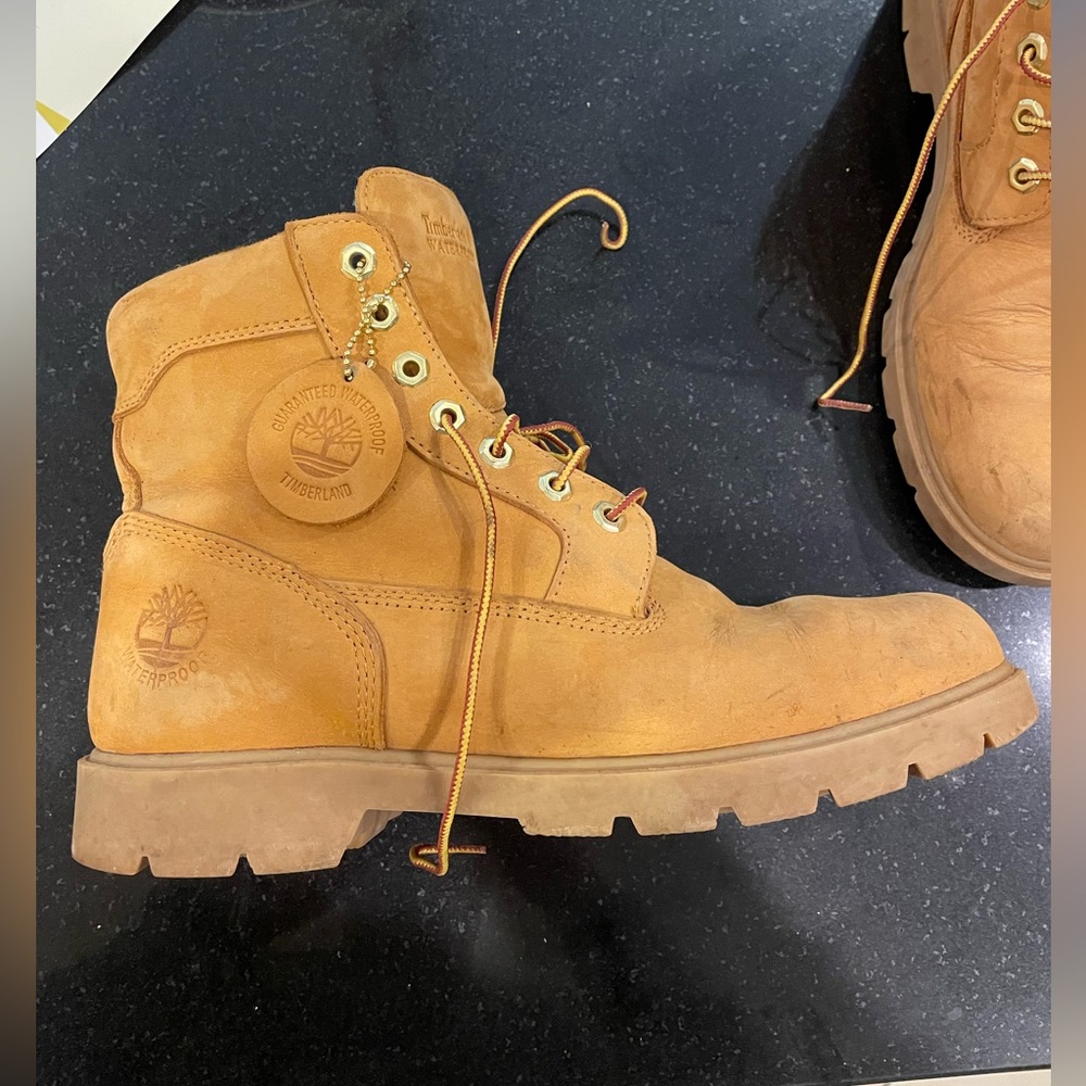 Men’s Timberland Boots Size 10 GREAT CONDITION
